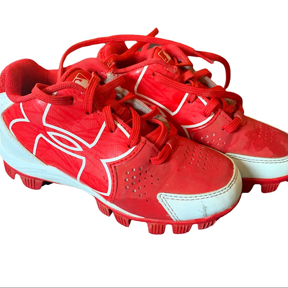 Under Armour Red and White Baseball Cleats Kids size 11